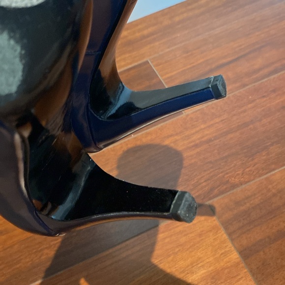 Marc by Marc Jacobs round toe navy pumps - Picture 5 of 6